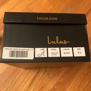 Lulus Taylor Black Croc blocked heels